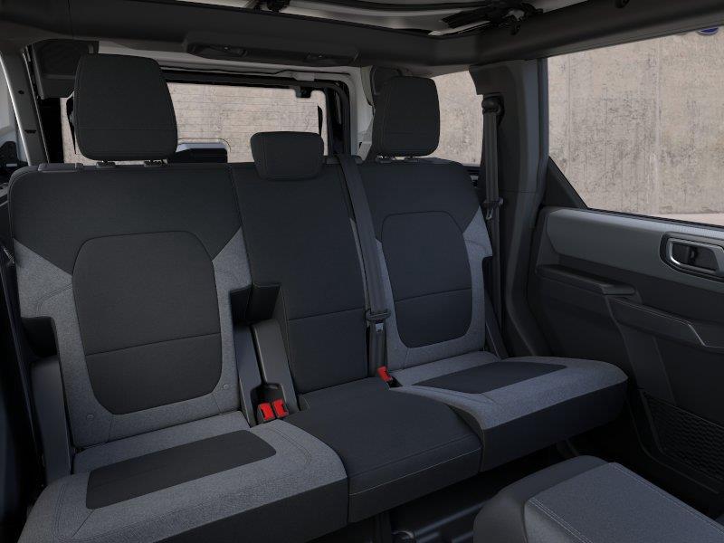 Vehicle photo 11