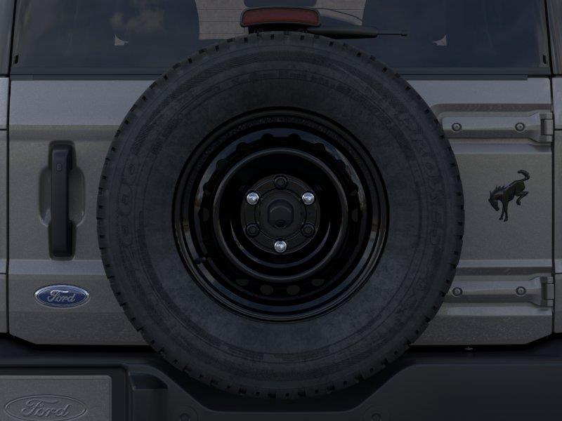 Vehicle photo 24