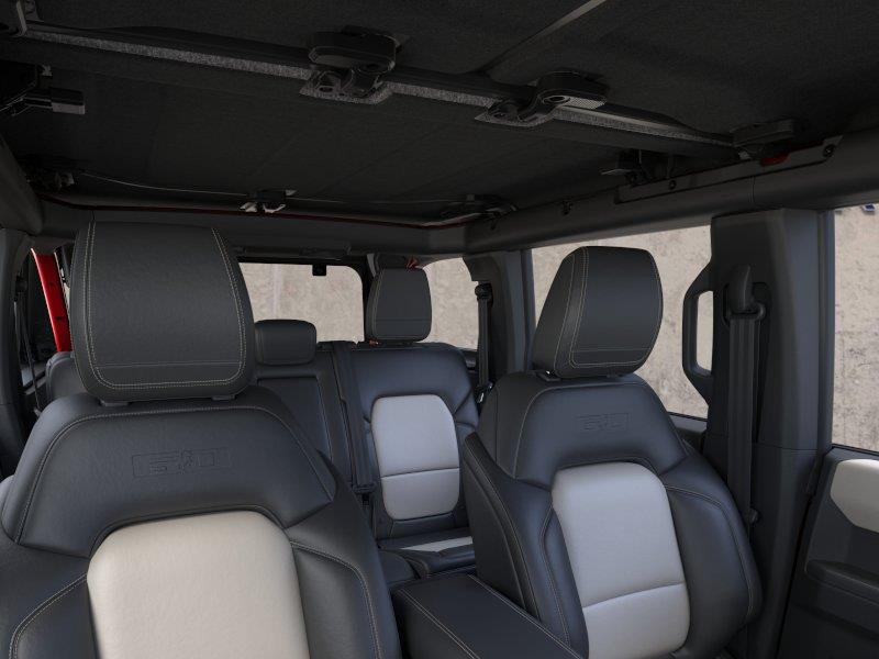 Vehicle photo 12