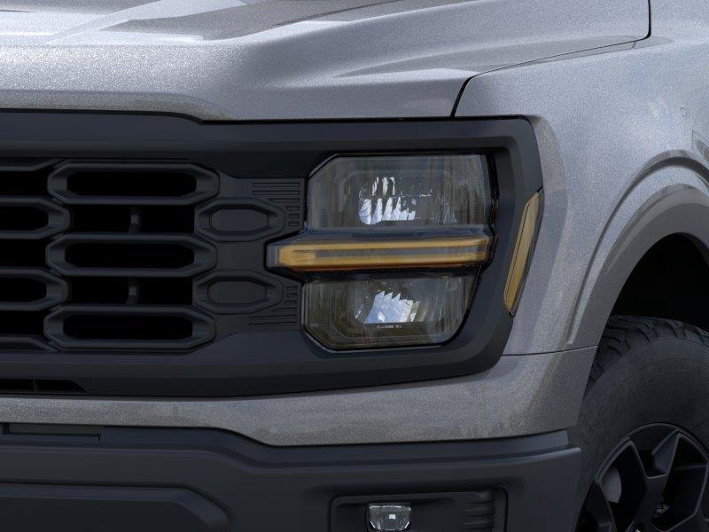 Vehicle photo 18