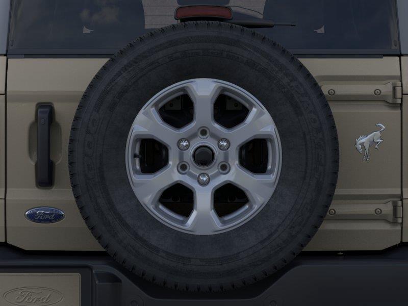 Vehicle photo 24