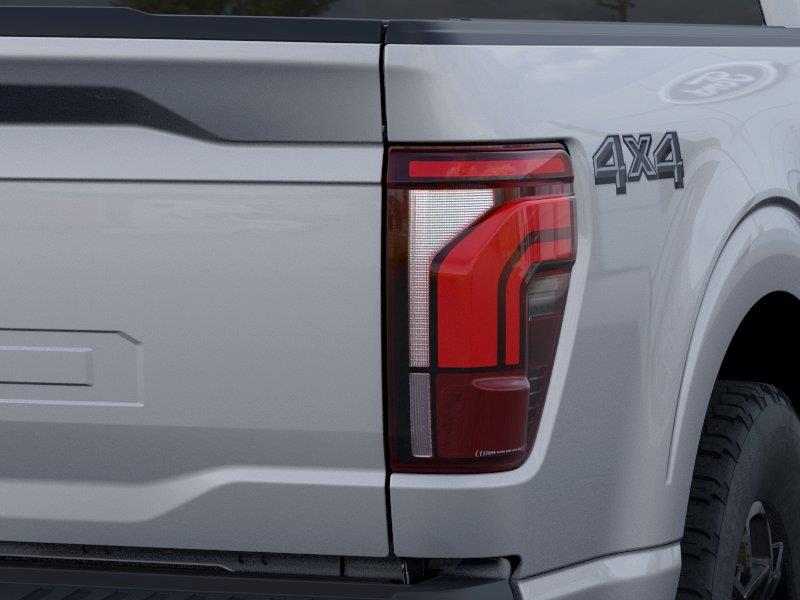 Vehicle photo 19