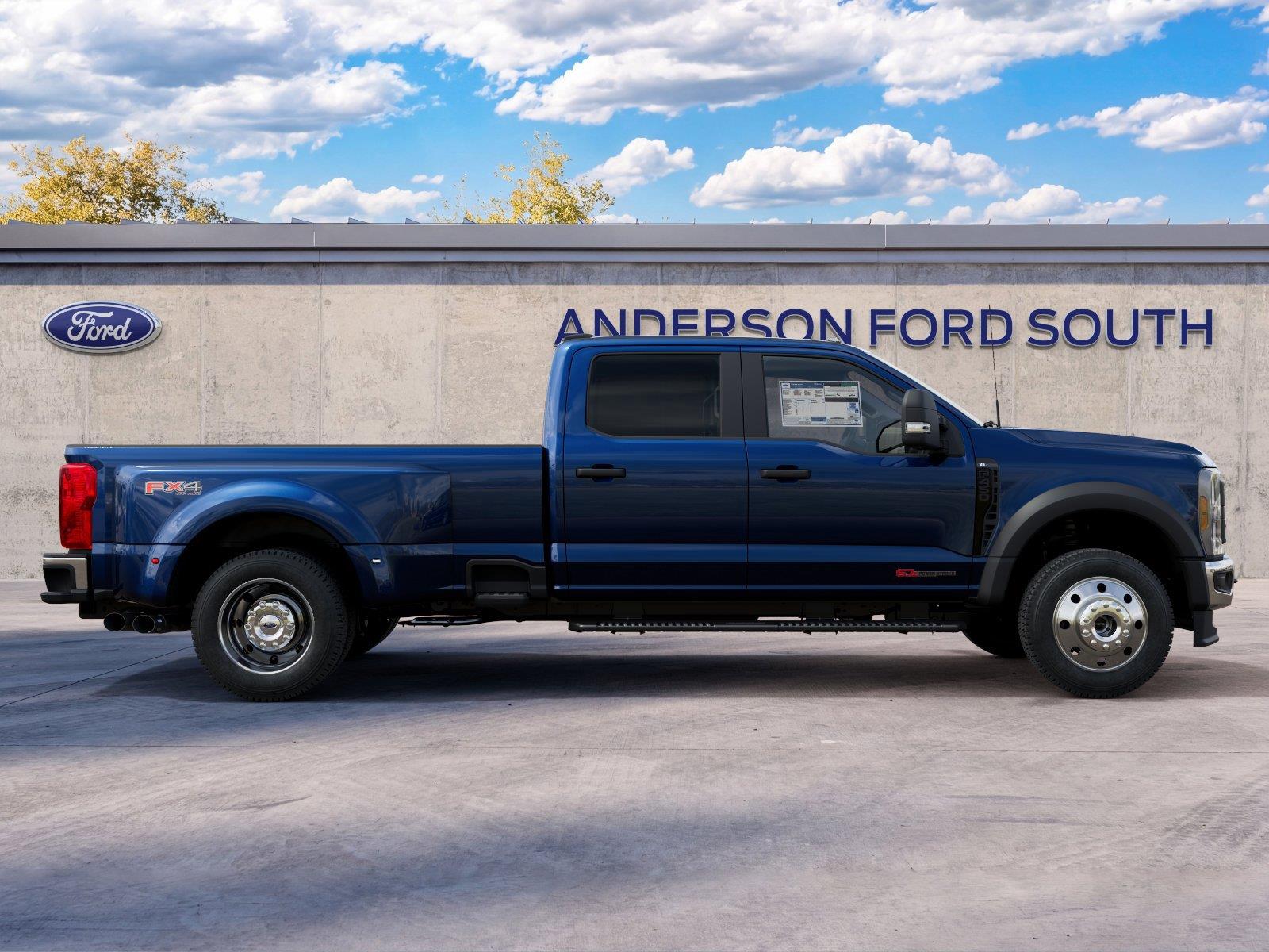 Vehicle photo 5
