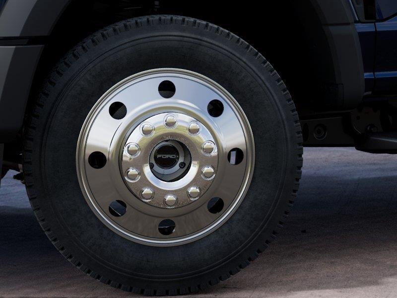 Vehicle photo 19
