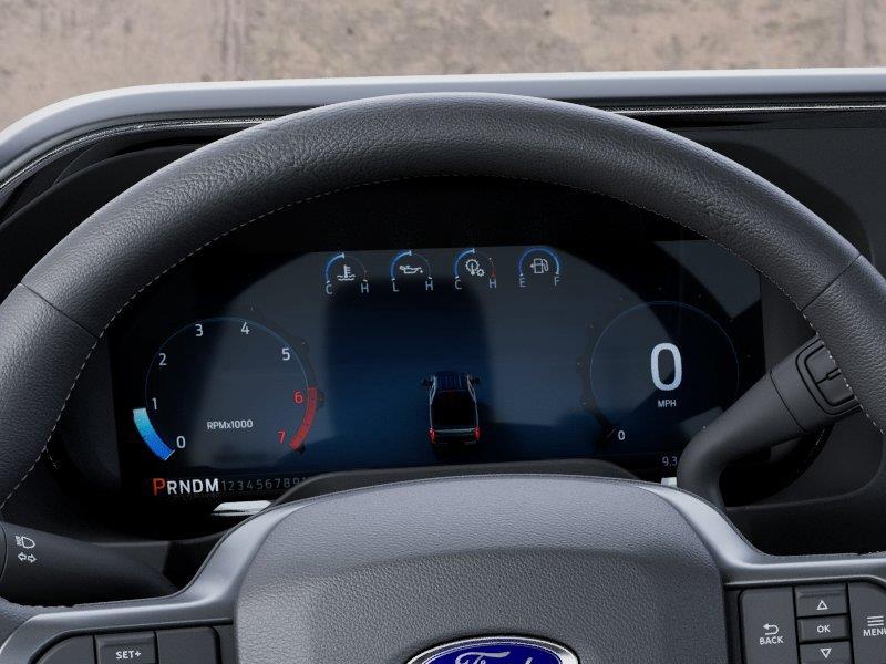 Vehicle photo 13