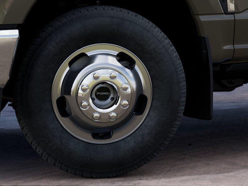 Vehicle photo 19