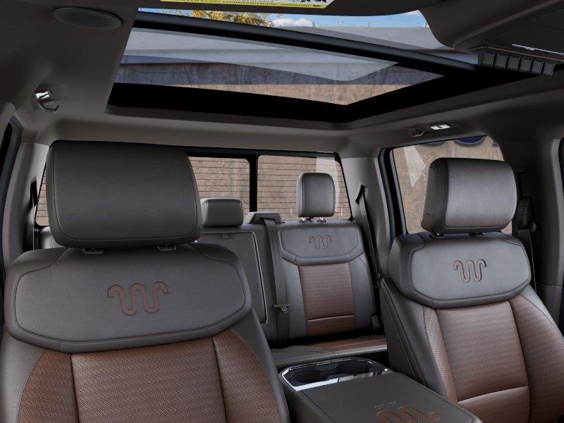 Vehicle photo 22