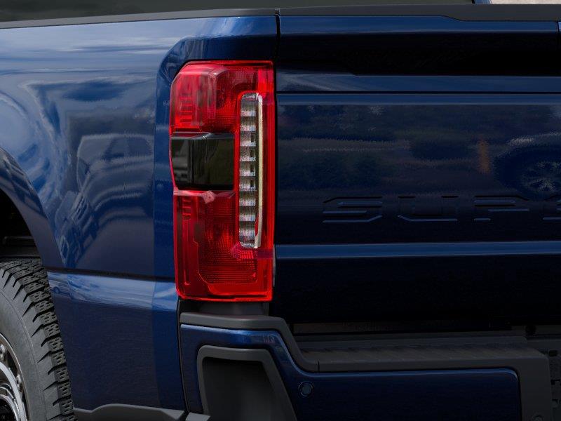 Vehicle photo 21