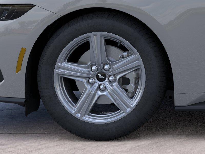 Vehicle photo 19