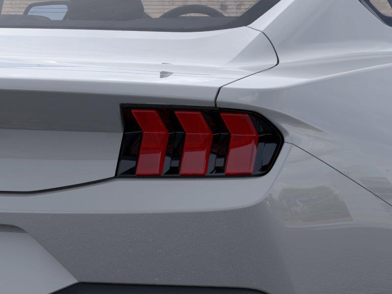 Vehicle photo 21