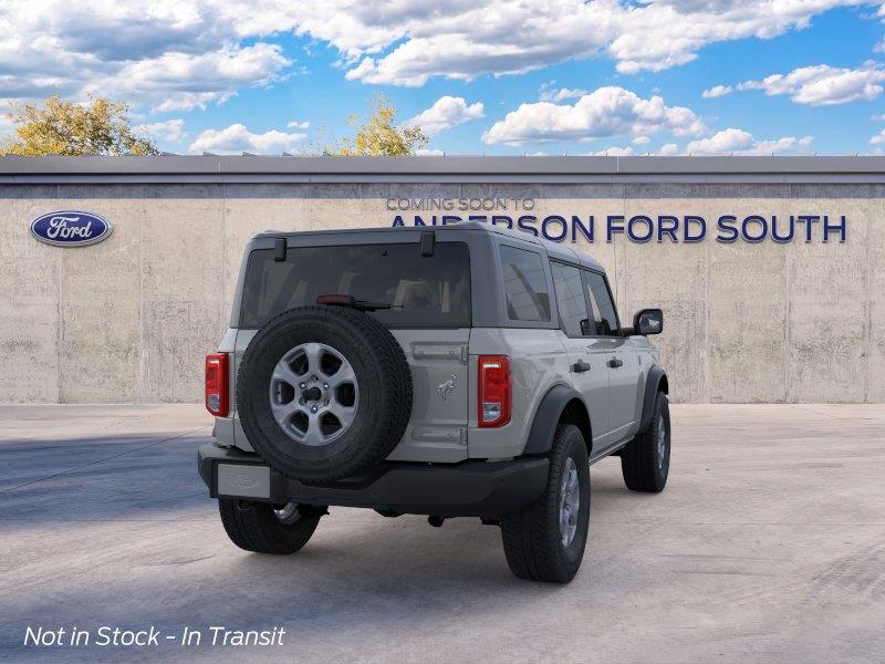 Vehicle photo 8