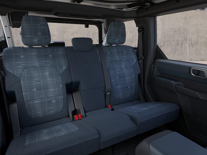 Vehicle photo 11