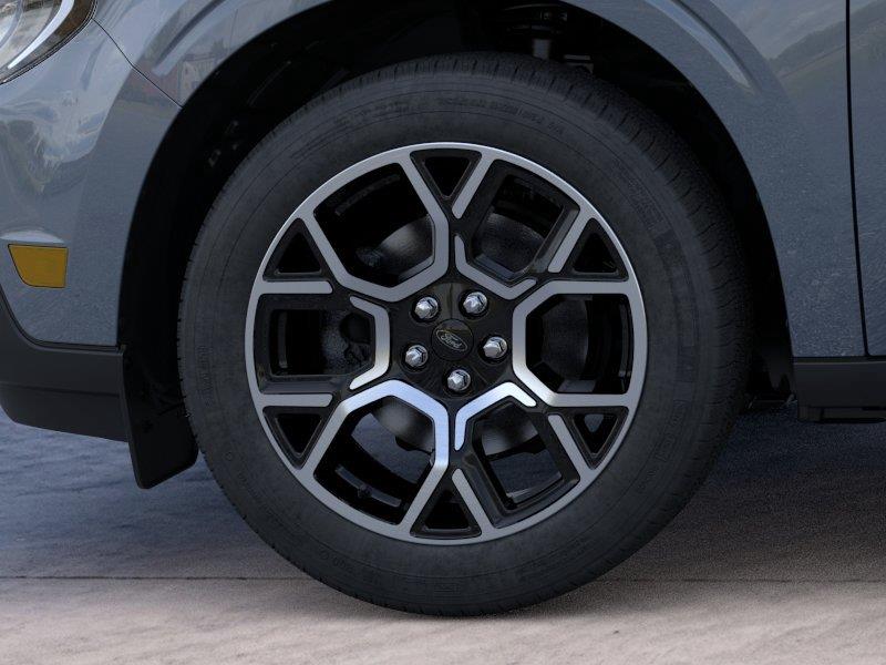 Vehicle photo 20