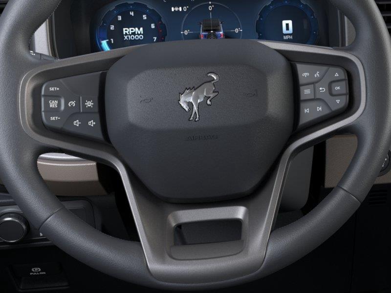 Vehicle photo 14
