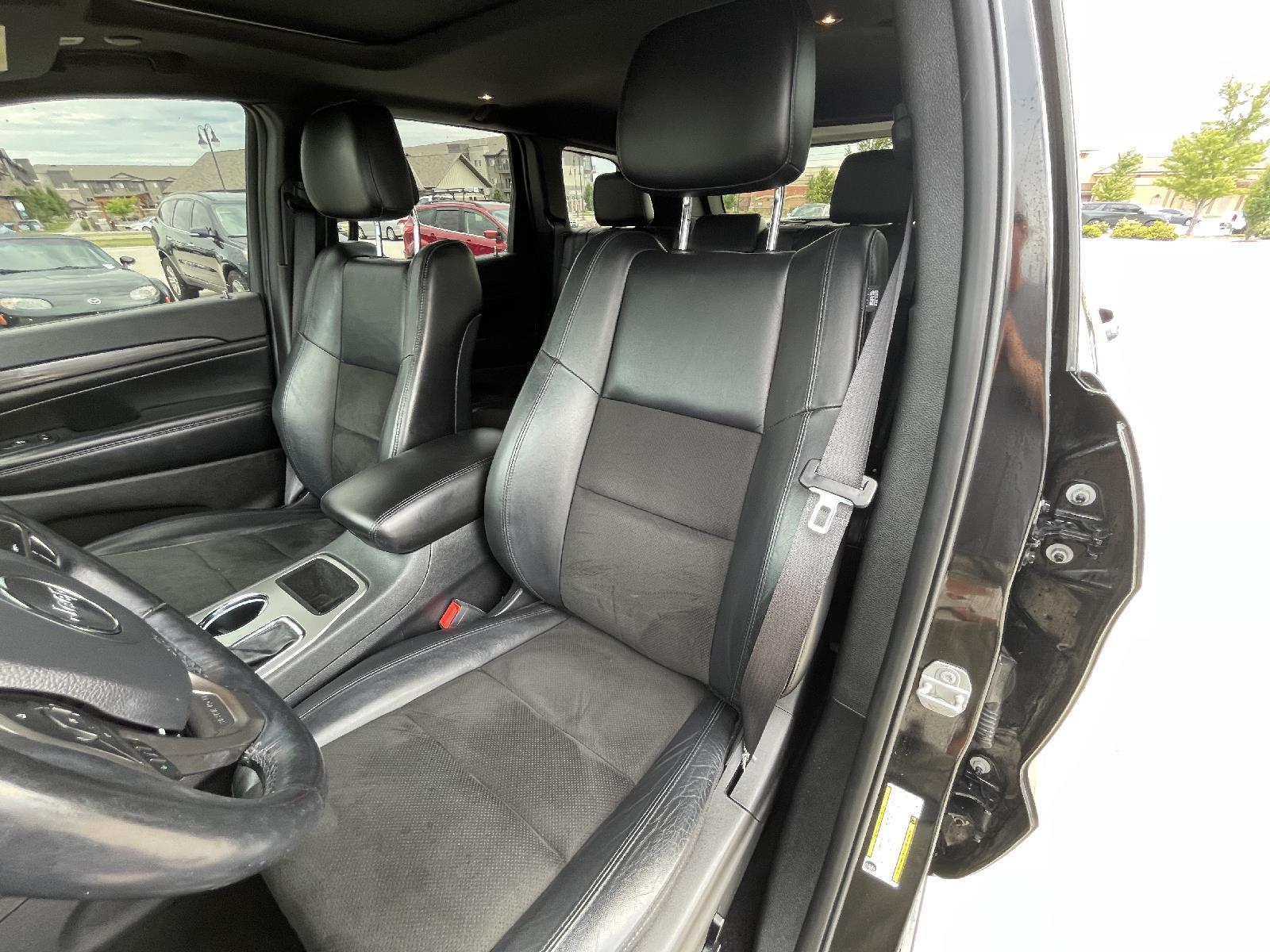 Used 2020 Jeep Grand Cherokee Altitude SUV for sale in Lincoln NE