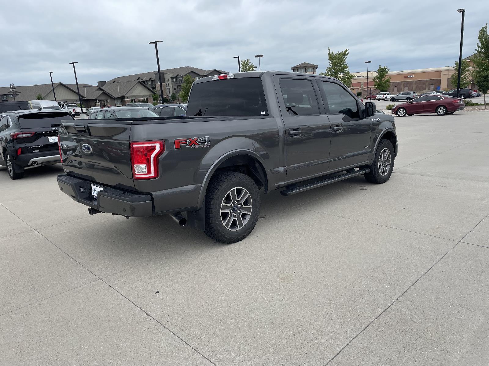 Used 2017 Ford F-150 XLT Crew Cab Truck for sale in Lincoln NE