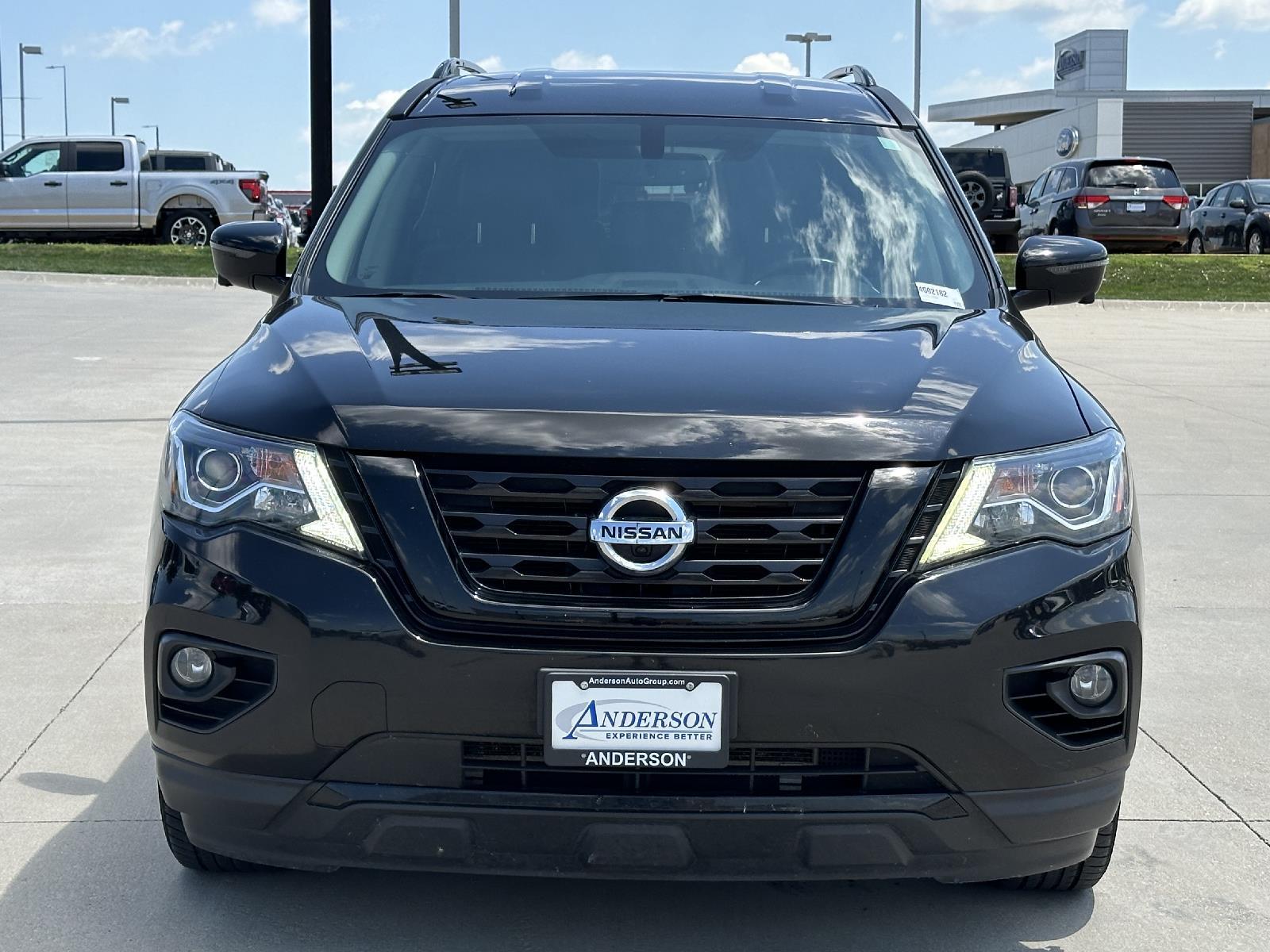 Used 2018 Nissan Pathfinder SL SUV for sale in Lincoln NE