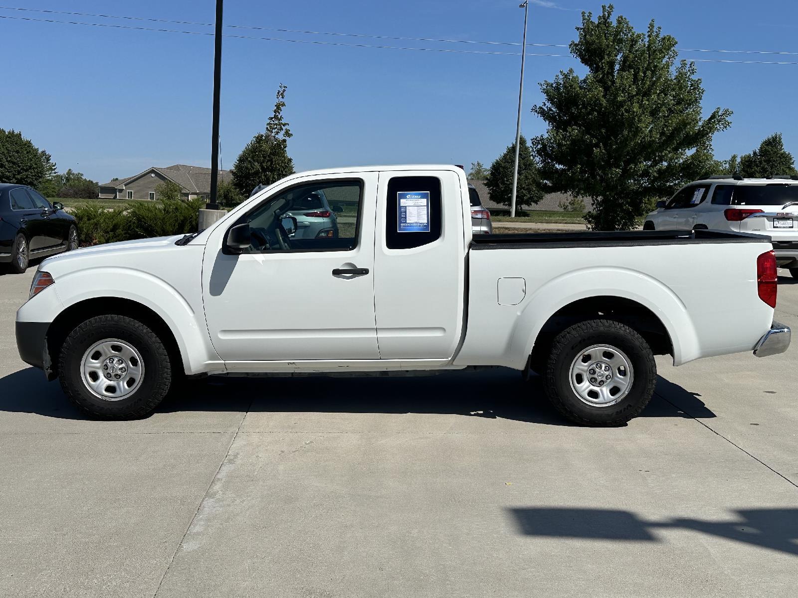 Used 2014 Nissan Frontier S king cab for sale in Lincoln NE