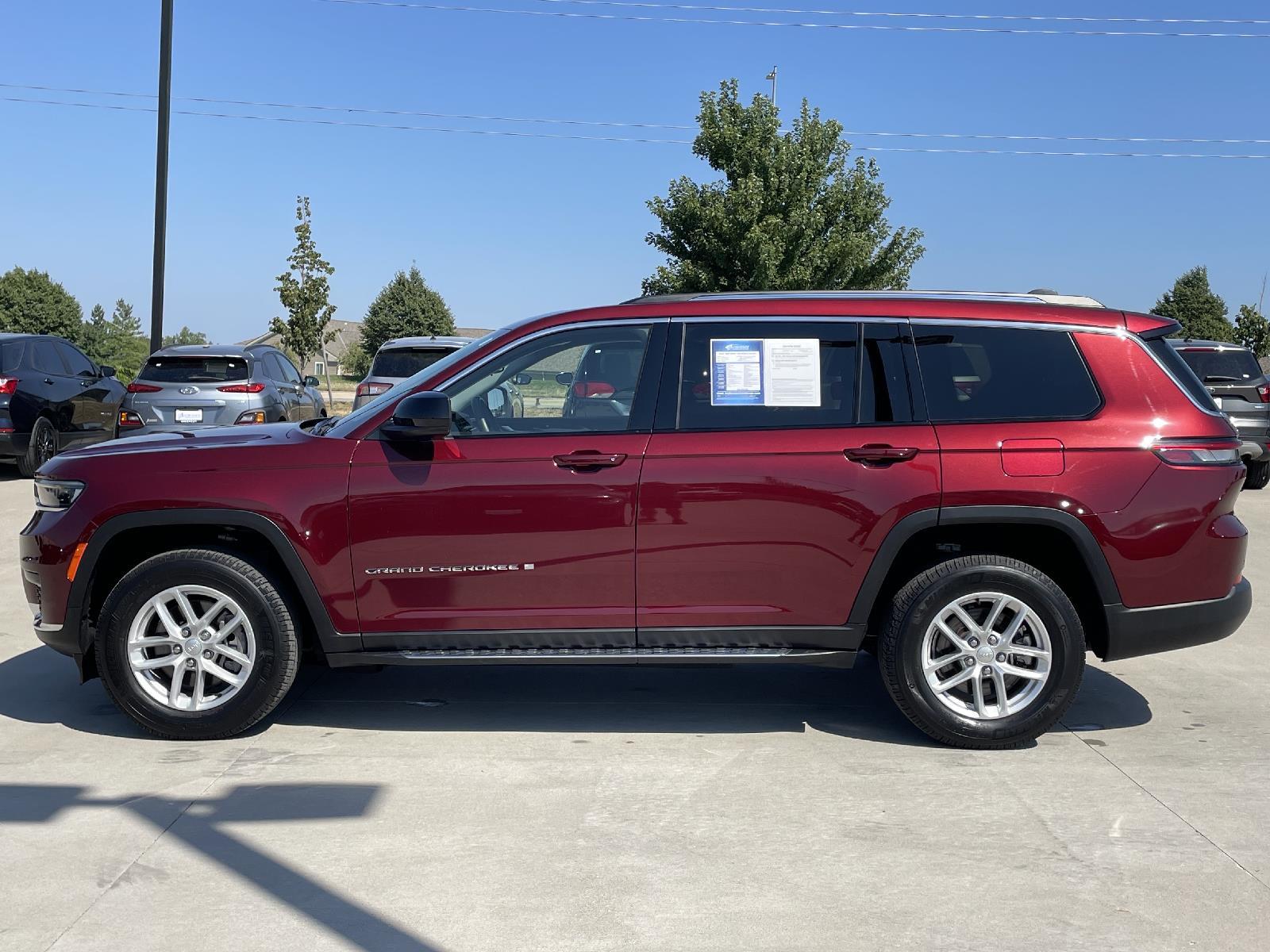 Used 2022 Jeep Grand Cherokee L Laredo SUV for sale in Lincoln NE