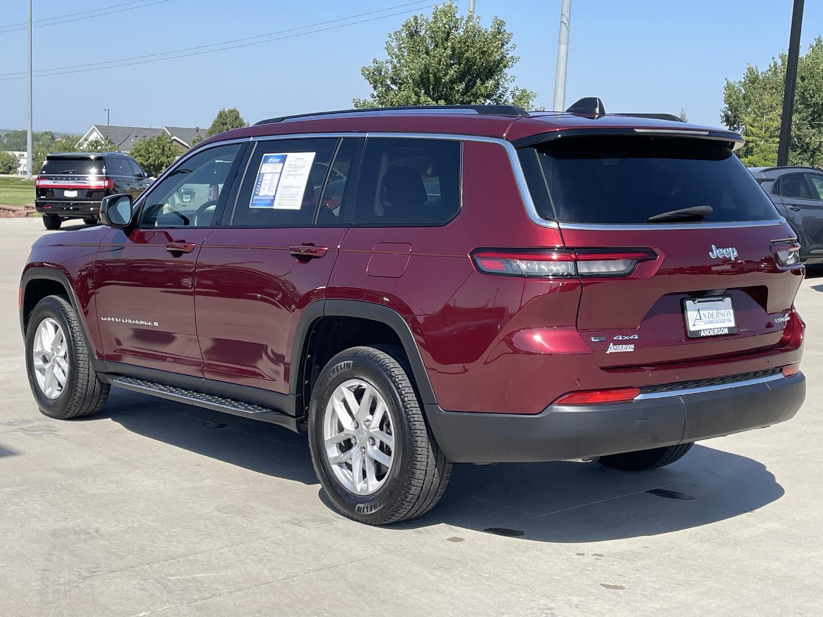 Used 2022 Jeep Grand Cherokee L Laredo SUV for sale in Lincoln NE