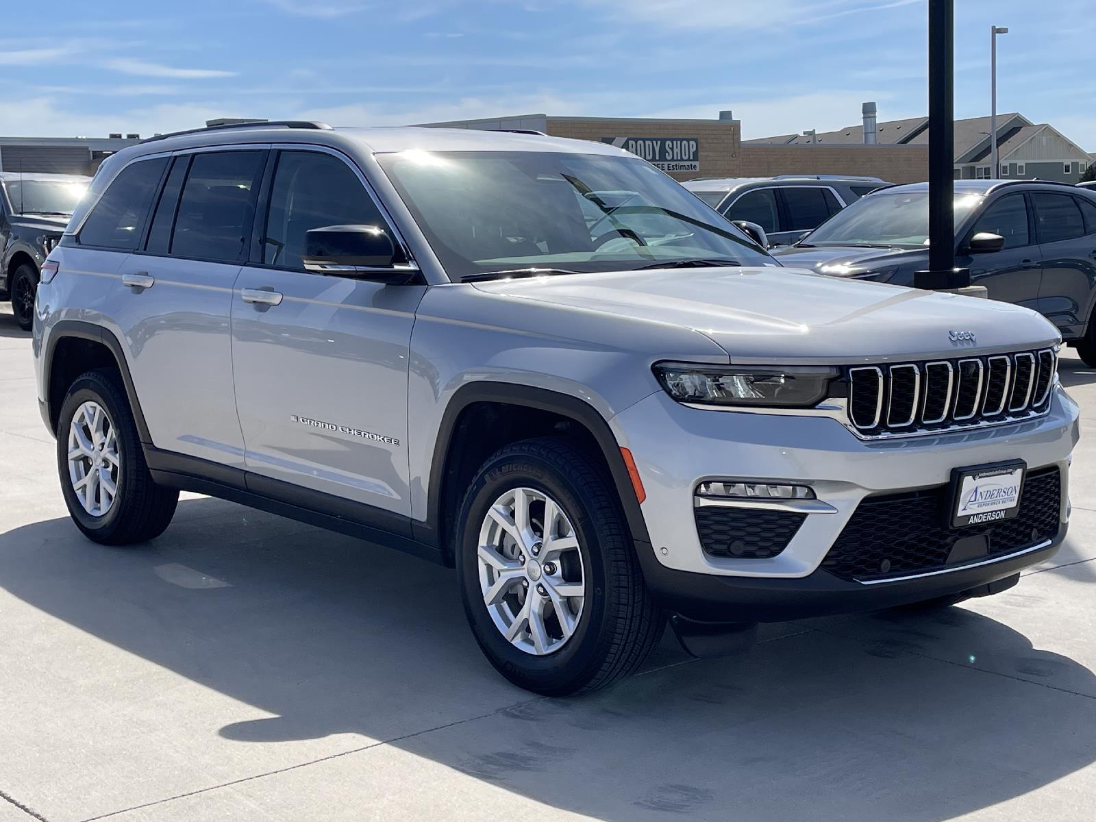 Used 2023 Jeep Grand Cherokee Limited SUV for sale in Lincoln NE