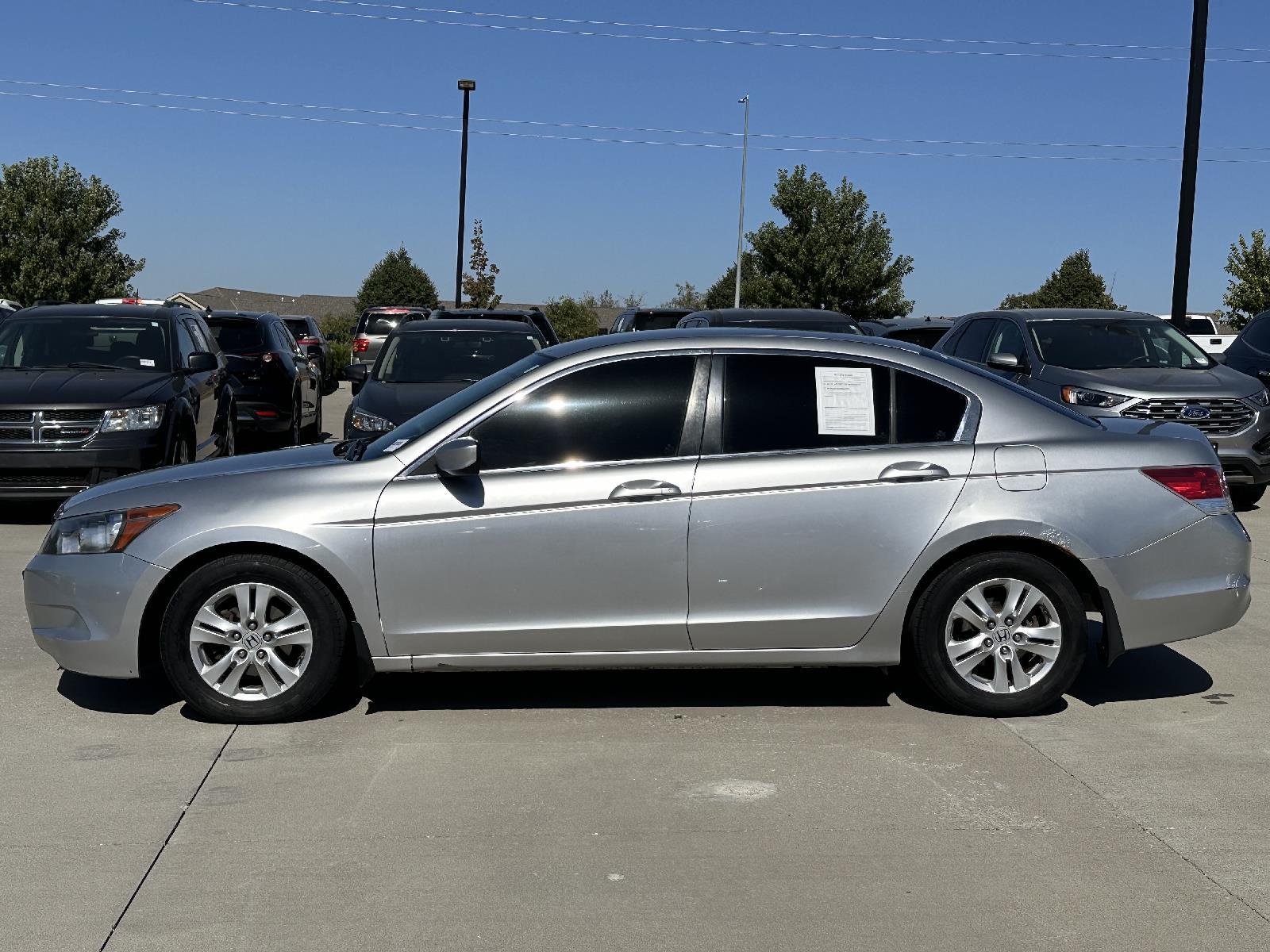 Used 2008 Honda Accord Sdn LX-P Sedan for sale in Lincoln NE