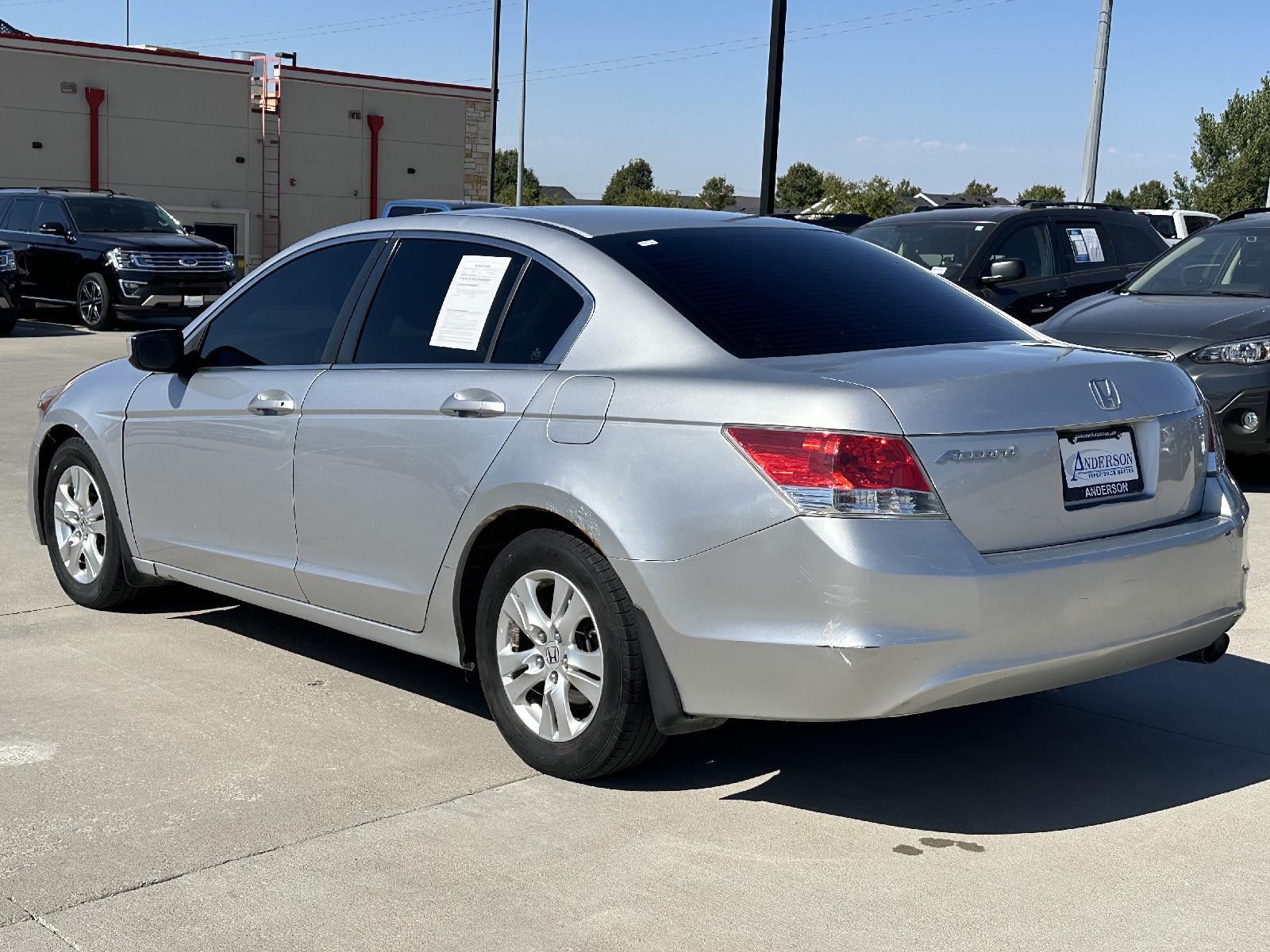 Used 2008 Honda Accord Sdn LX-P Sedan for sale in Lincoln NE