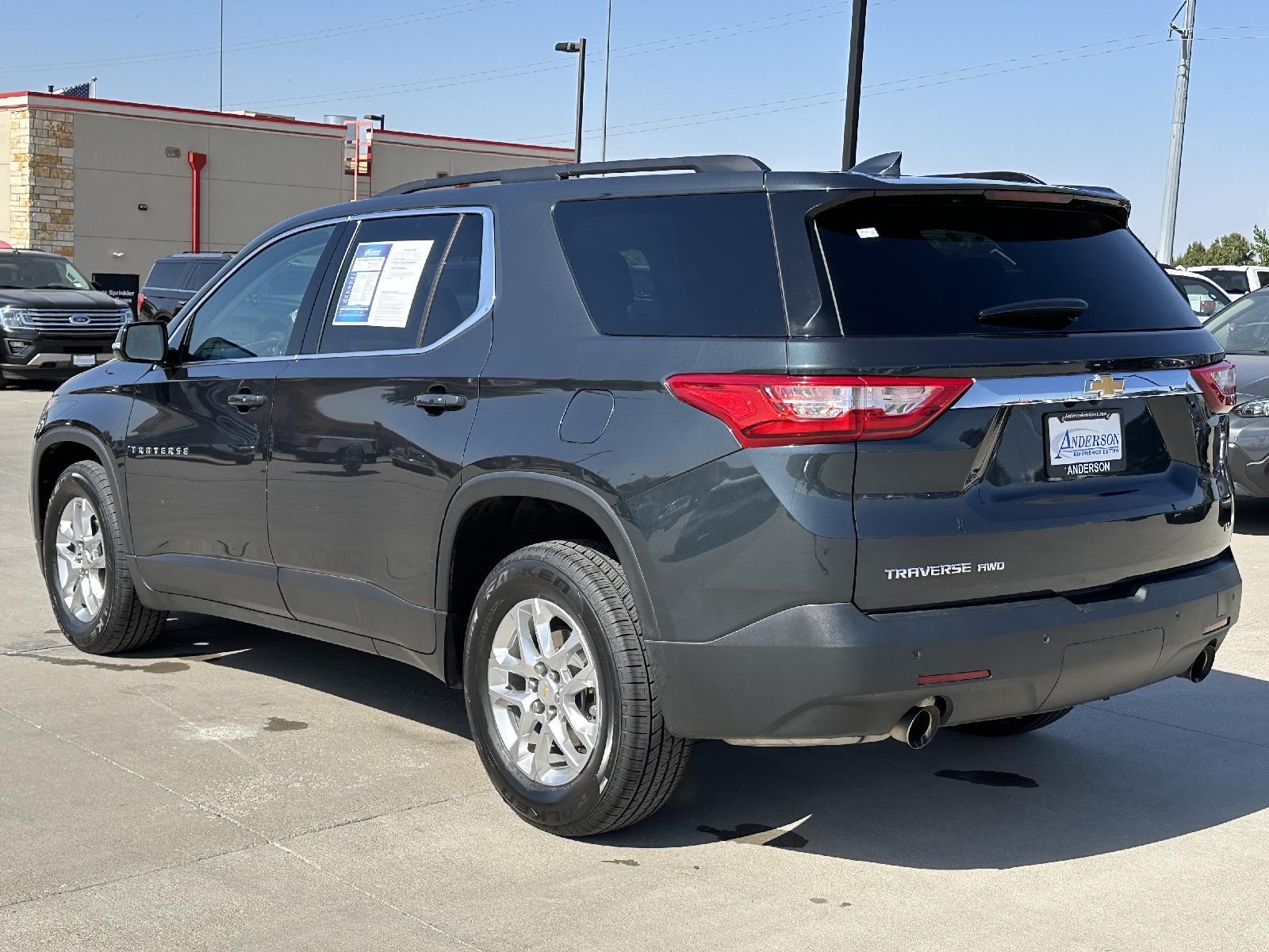 Used 2019 Chevrolet Traverse LT Cloth SUV for sale in Lincoln NE