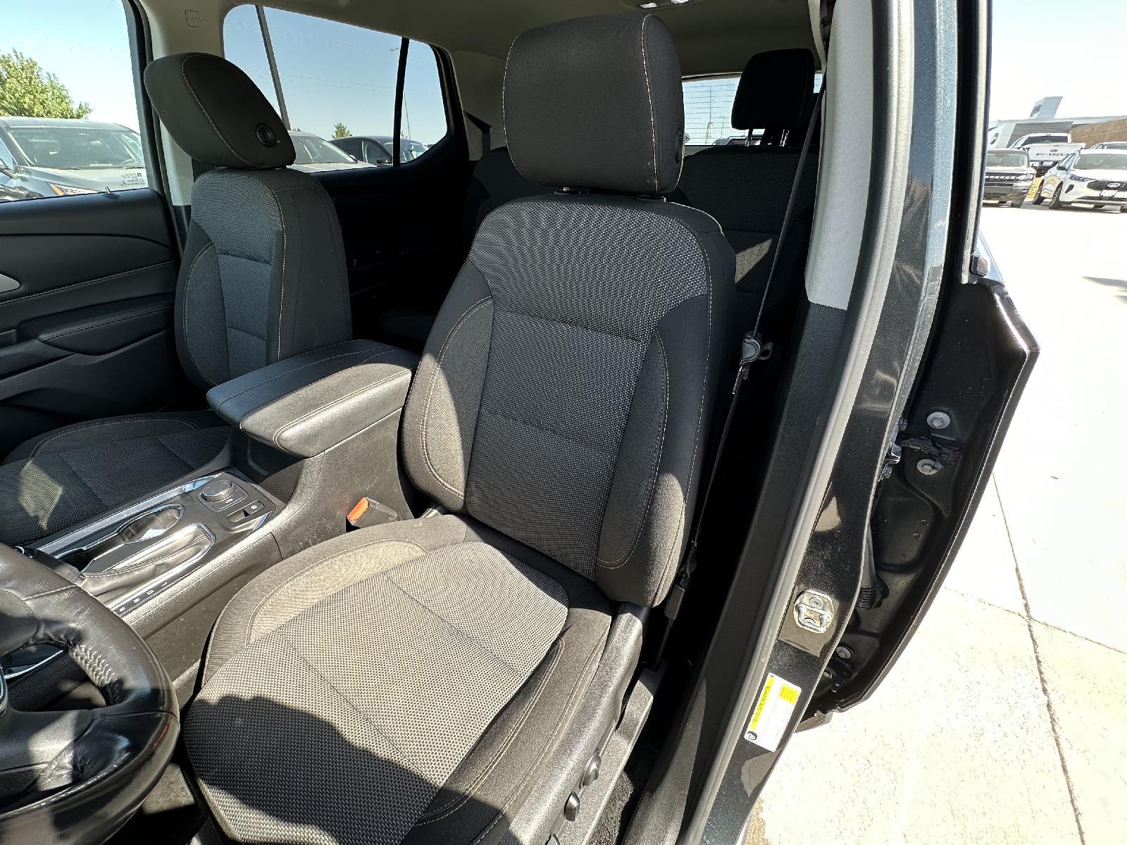 Used 2019 Chevrolet Traverse LT Cloth SUV for sale in Lincoln NE