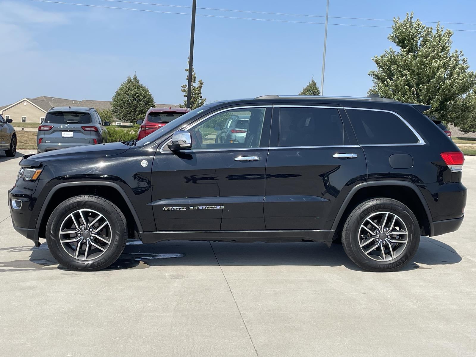 Used 2019 Jeep Grand Cherokee Limited SUV for sale in Lincoln NE