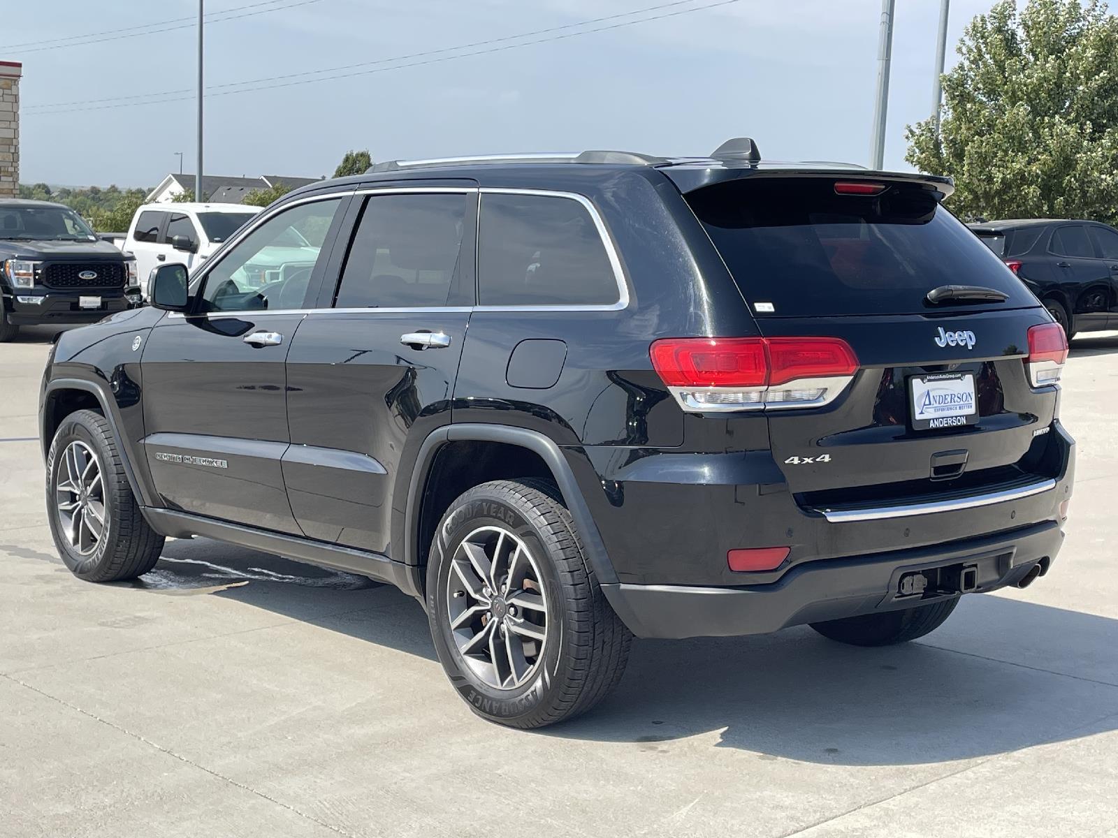 Used 2019 Jeep Grand Cherokee Limited SUV for sale in Lincoln NE