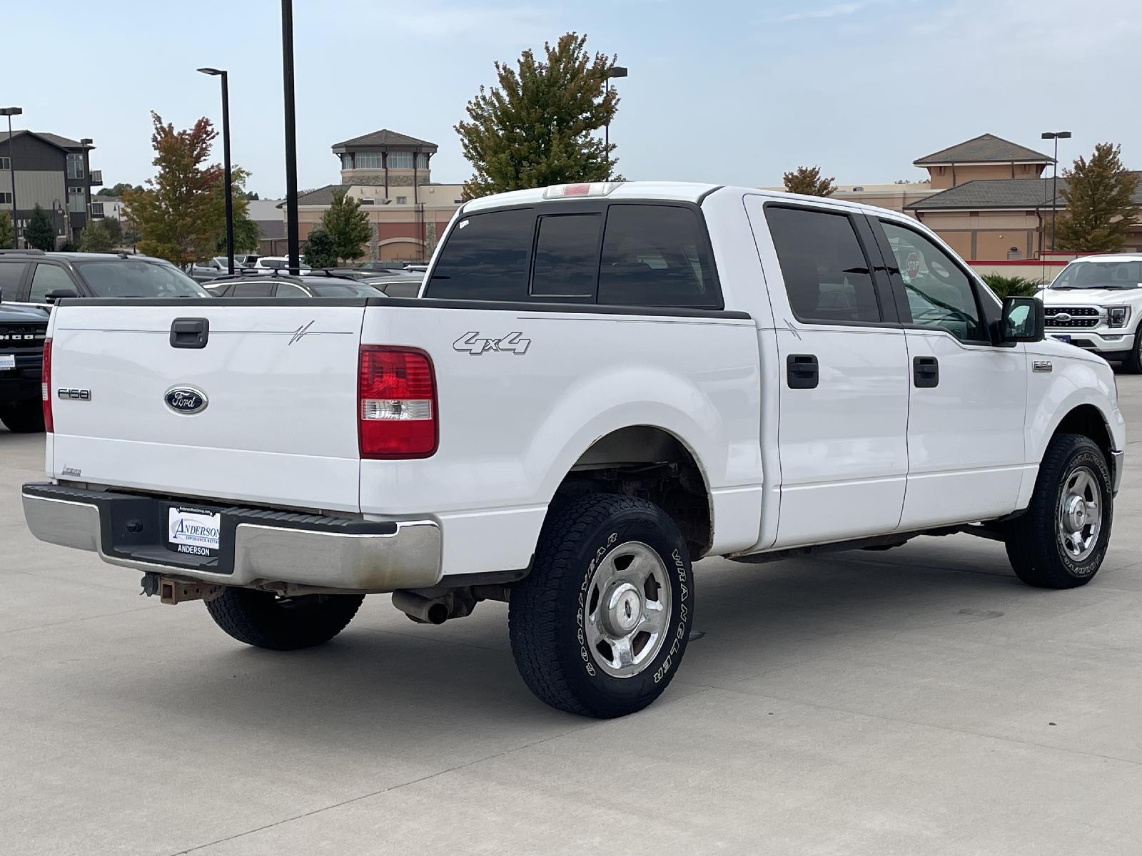 Used 2004 Ford F-150 XLT Crew Cab Truck for sale in Lincoln NE