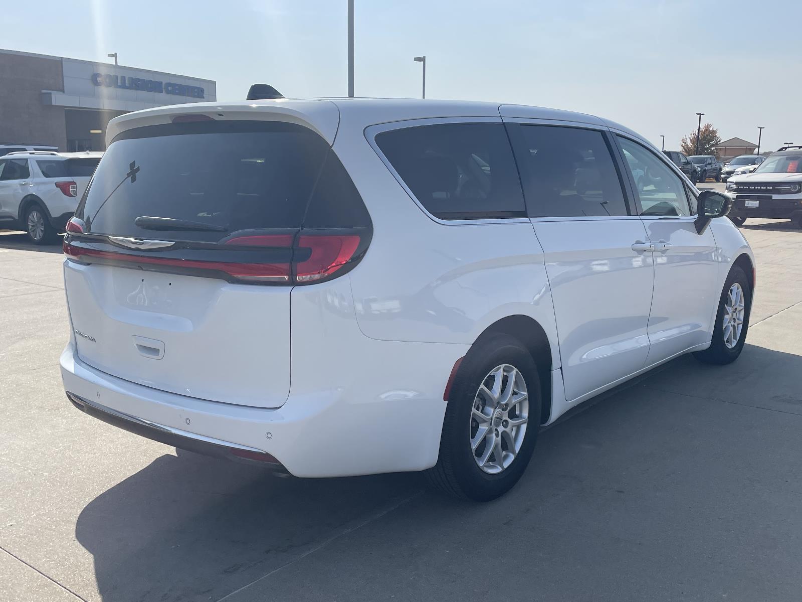 Used 2024 Chrysler Pacifica Touring L Minivans for sale in Lincoln NE