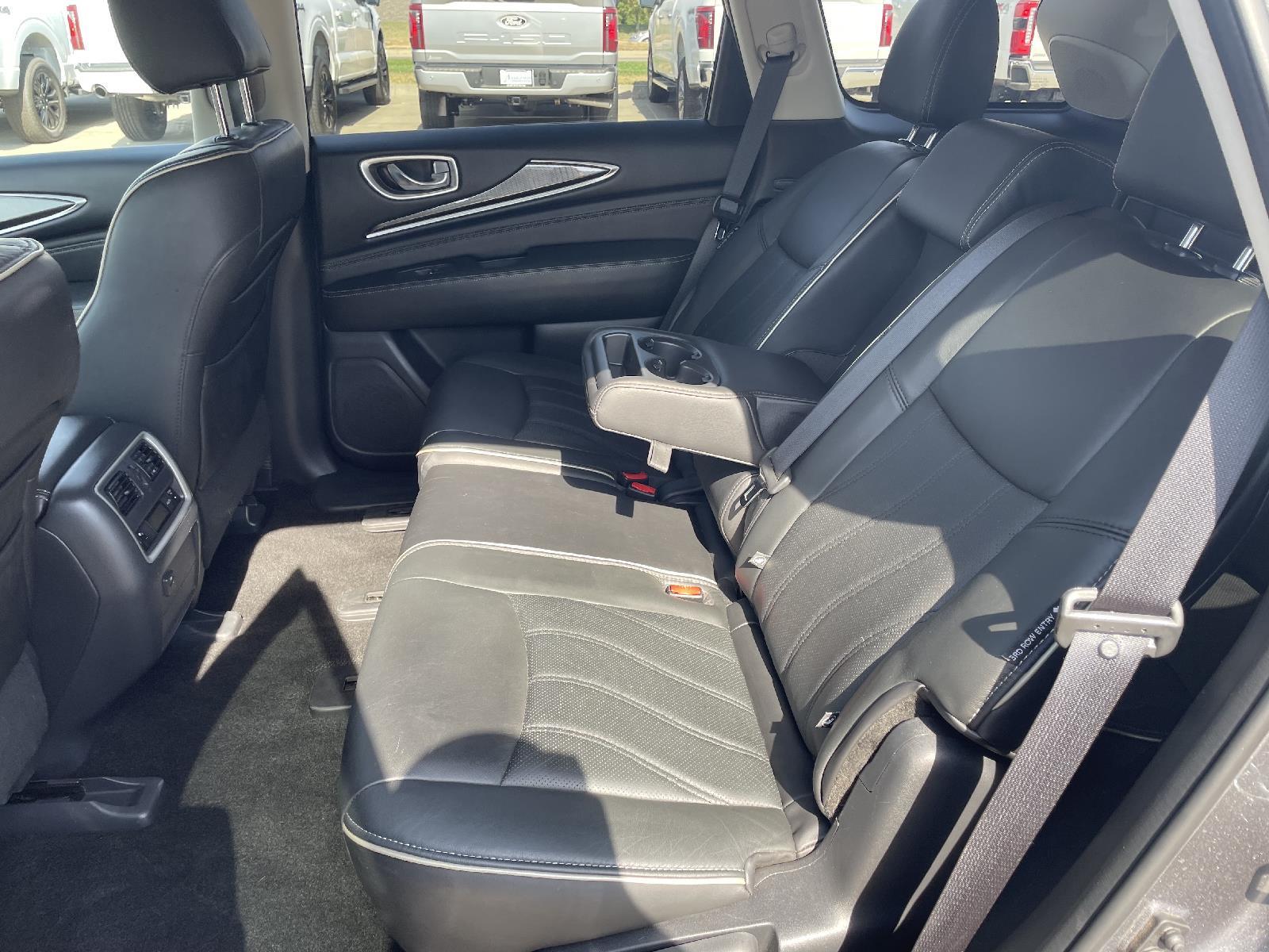 Used 2019 INFINITI QX60 LUXE SUV for sale in Lincoln NE