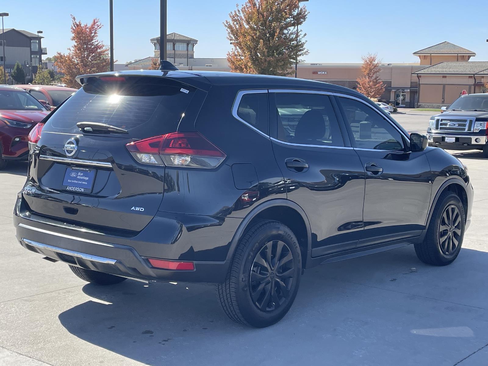 Used 2018 Nissan Rogue S SUV for sale in Lincoln NE