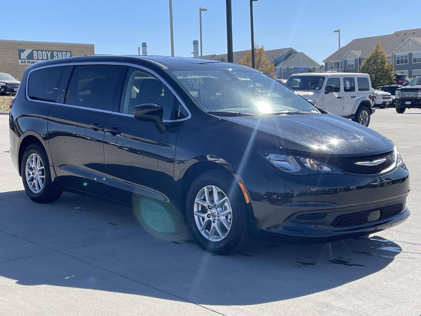 Used 2022 Chrysler Voyager LX Minivans for sale in Lincoln NE