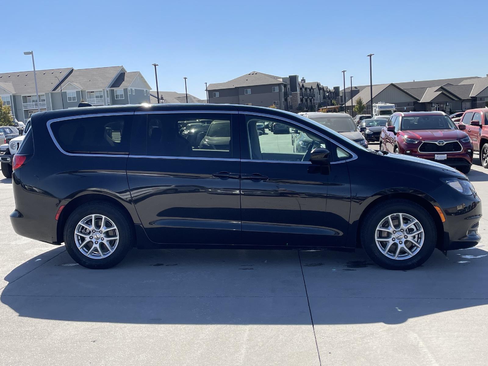 Used 2022 Chrysler Voyager LX Minivans for sale in Lincoln NE