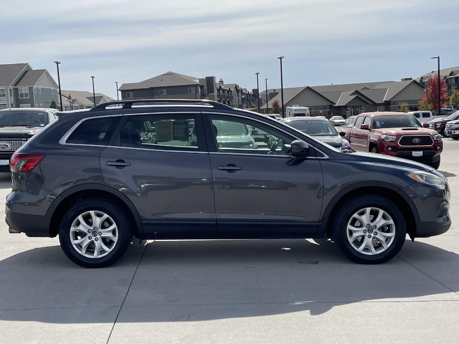 Used 2013 Mazda CX-9 Touring SUV for sale in Lincoln NE