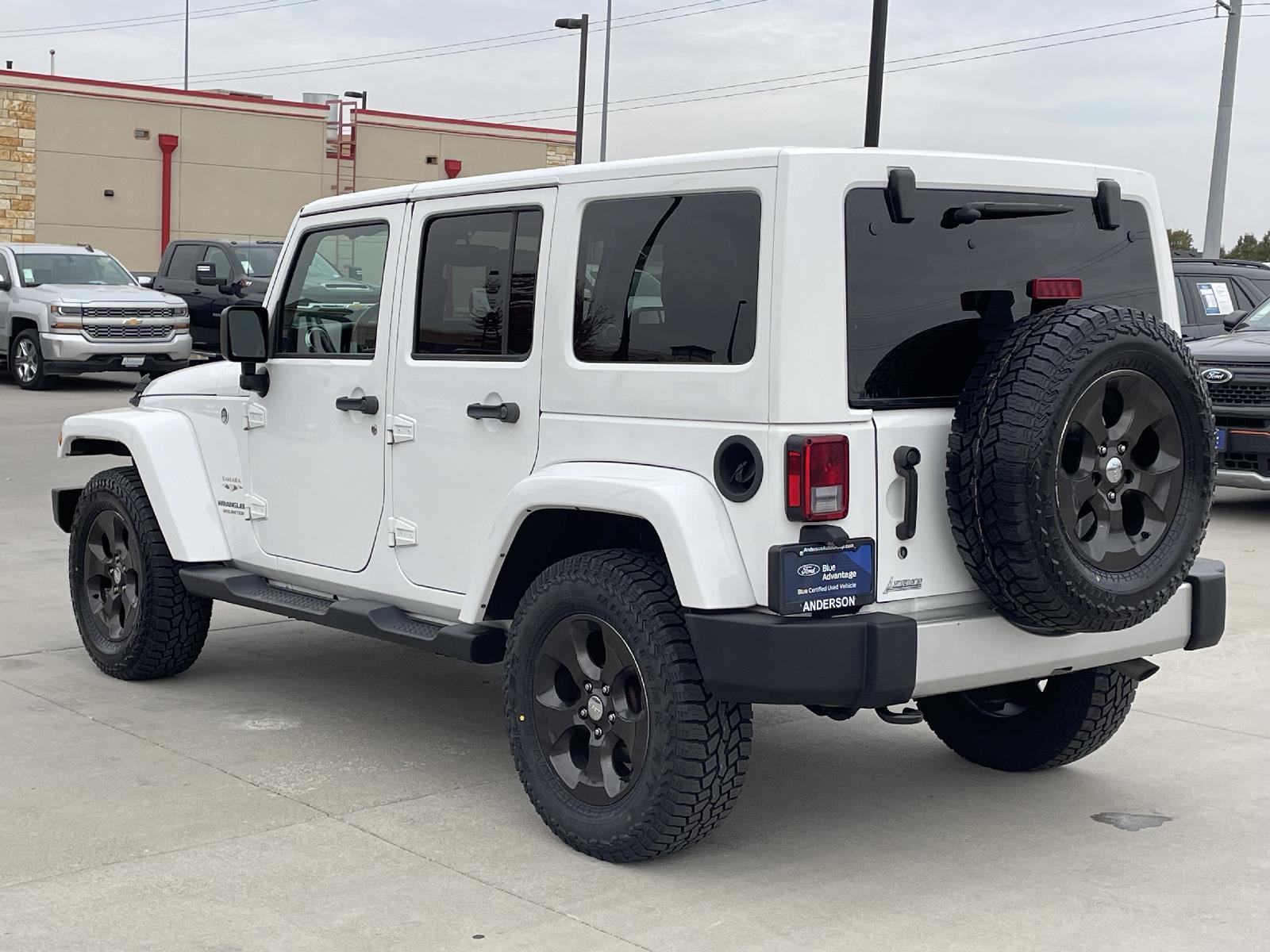 Used 2017 Jeep Wrangler Unlimited Sahara SUV for sale in Lincoln NE