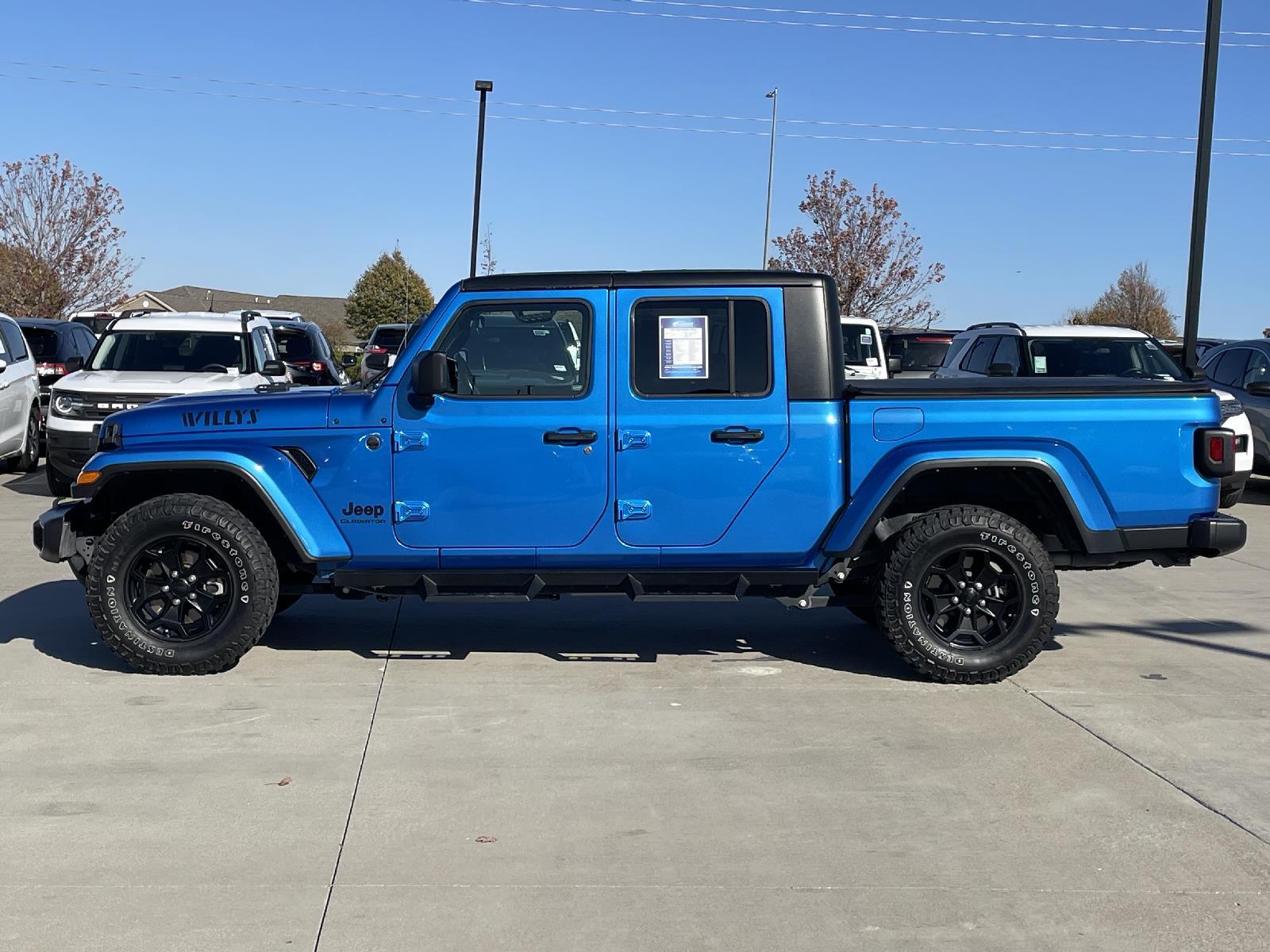 Used 2022 Jeep Gladiator Willys Crew Cab Truck for sale in Lincoln NE