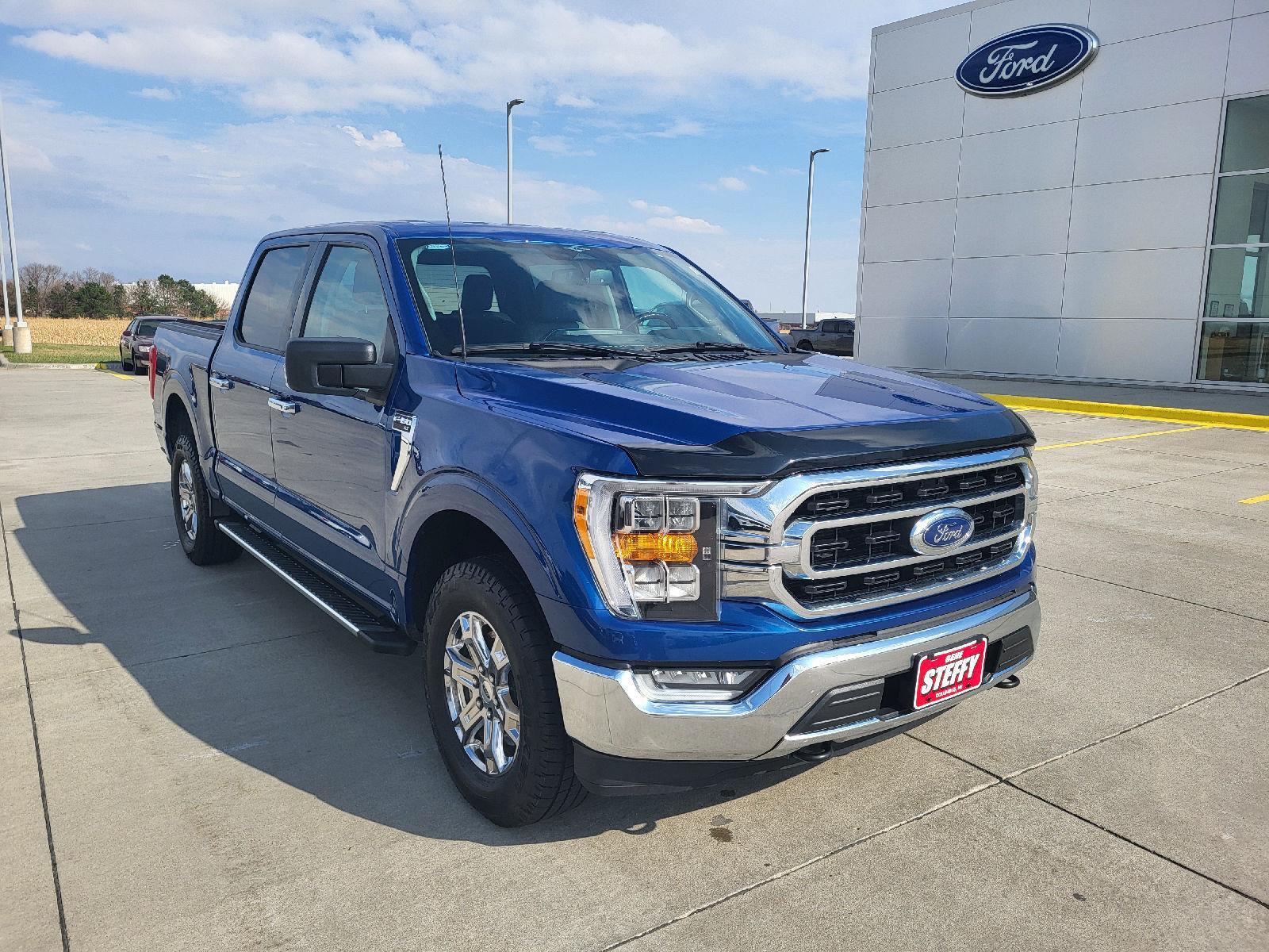 Atlas Blue Metallic 2023 Ford F-150 XLT SuperCrew 4WD Pickup Truck Four-Wheel Drive Automatic