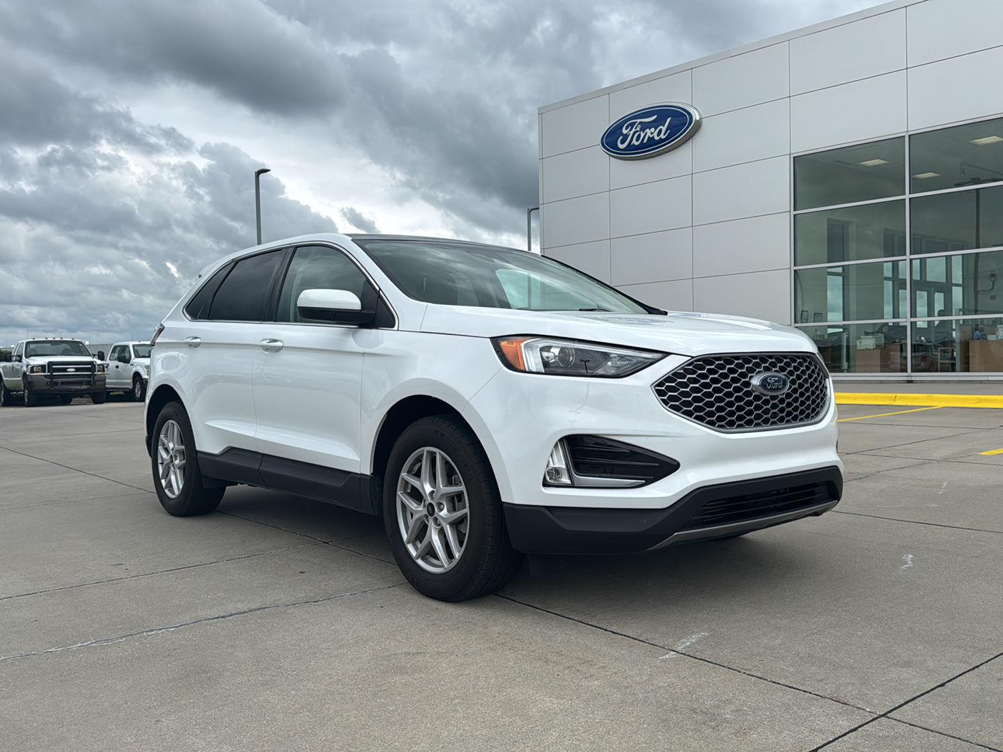 Oxford White 2024 Ford Edge SUV / Crossover All-Wheel Drive 8-Speed Automatic