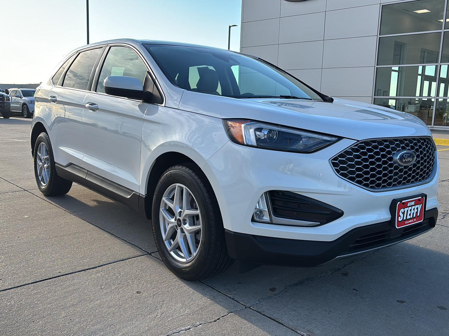 Star White Metallic Tri-Coat 2023 Ford Edge SUV / Crossover All-Wheel Drive 8-Speed Automatic