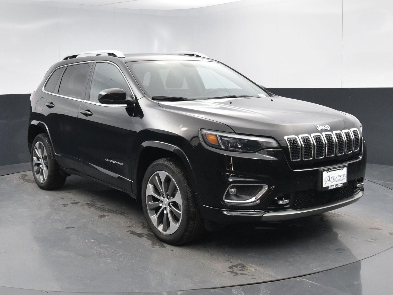 Used 2019 Jeep Cherokee Overland SUV for sale in Grand Island NE