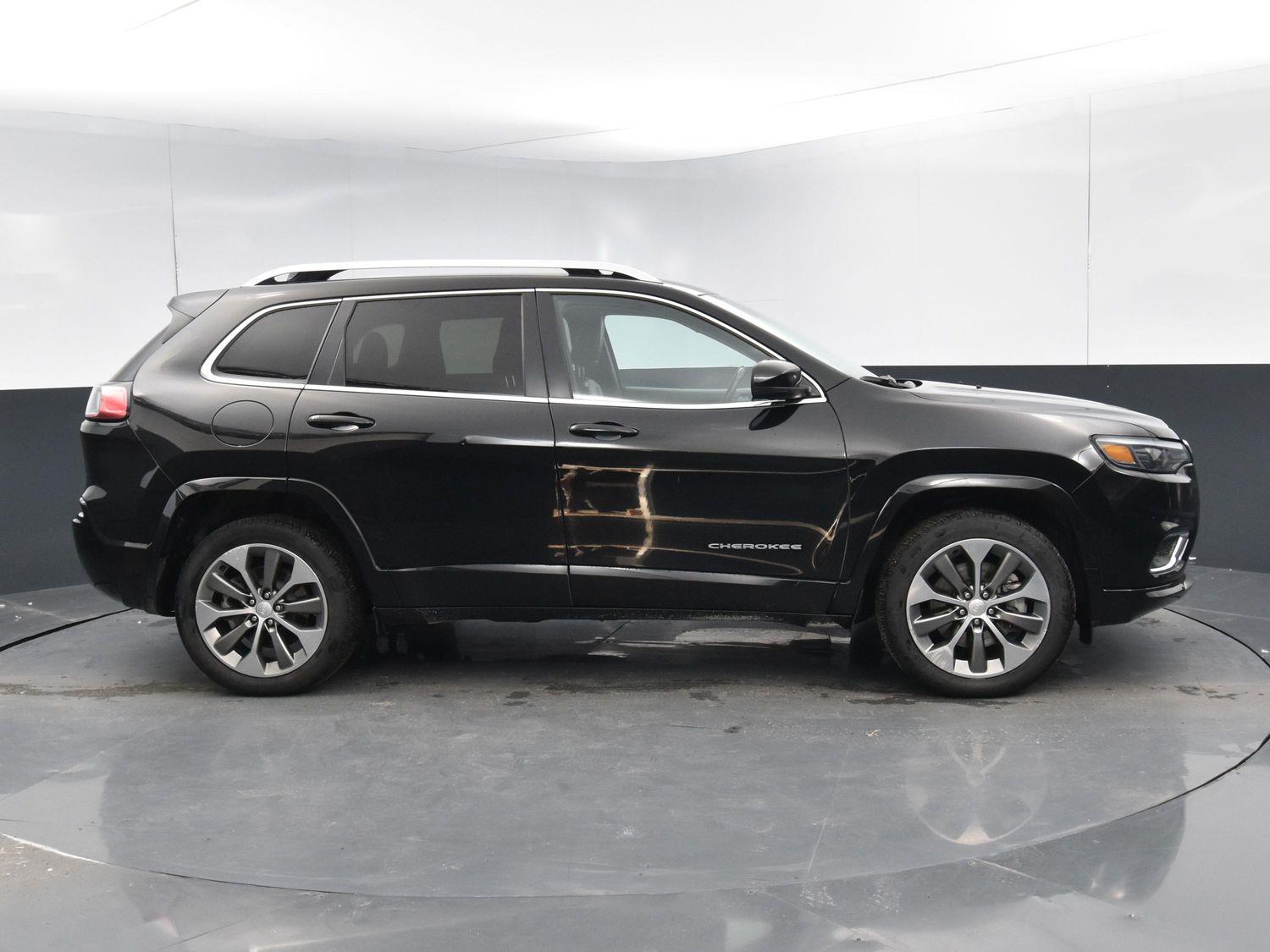 Used 2019 Jeep Cherokee Overland SUV for sale in Grand Island NE