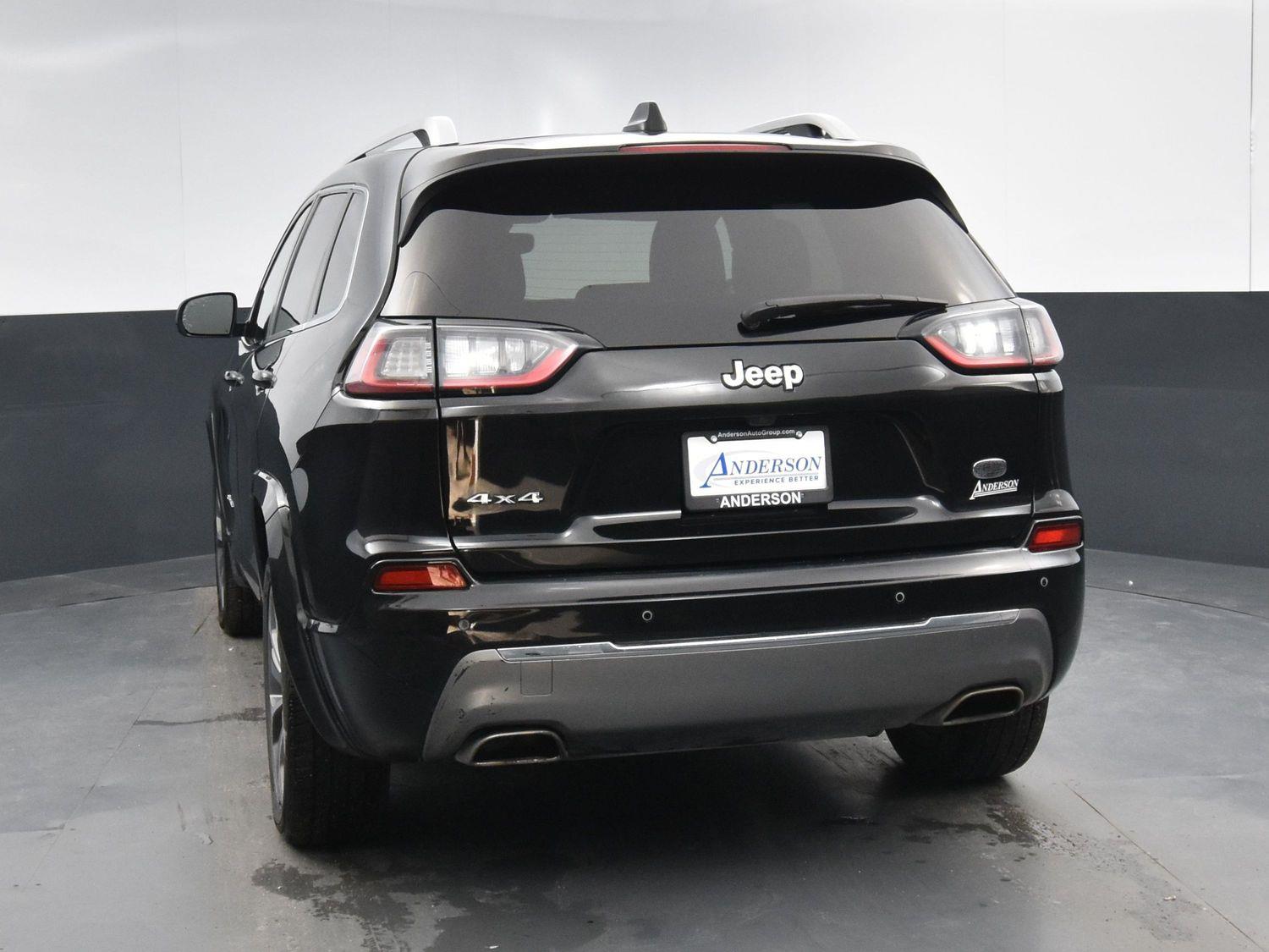 Used 2019 Jeep Cherokee Overland SUV for sale in Grand Island NE