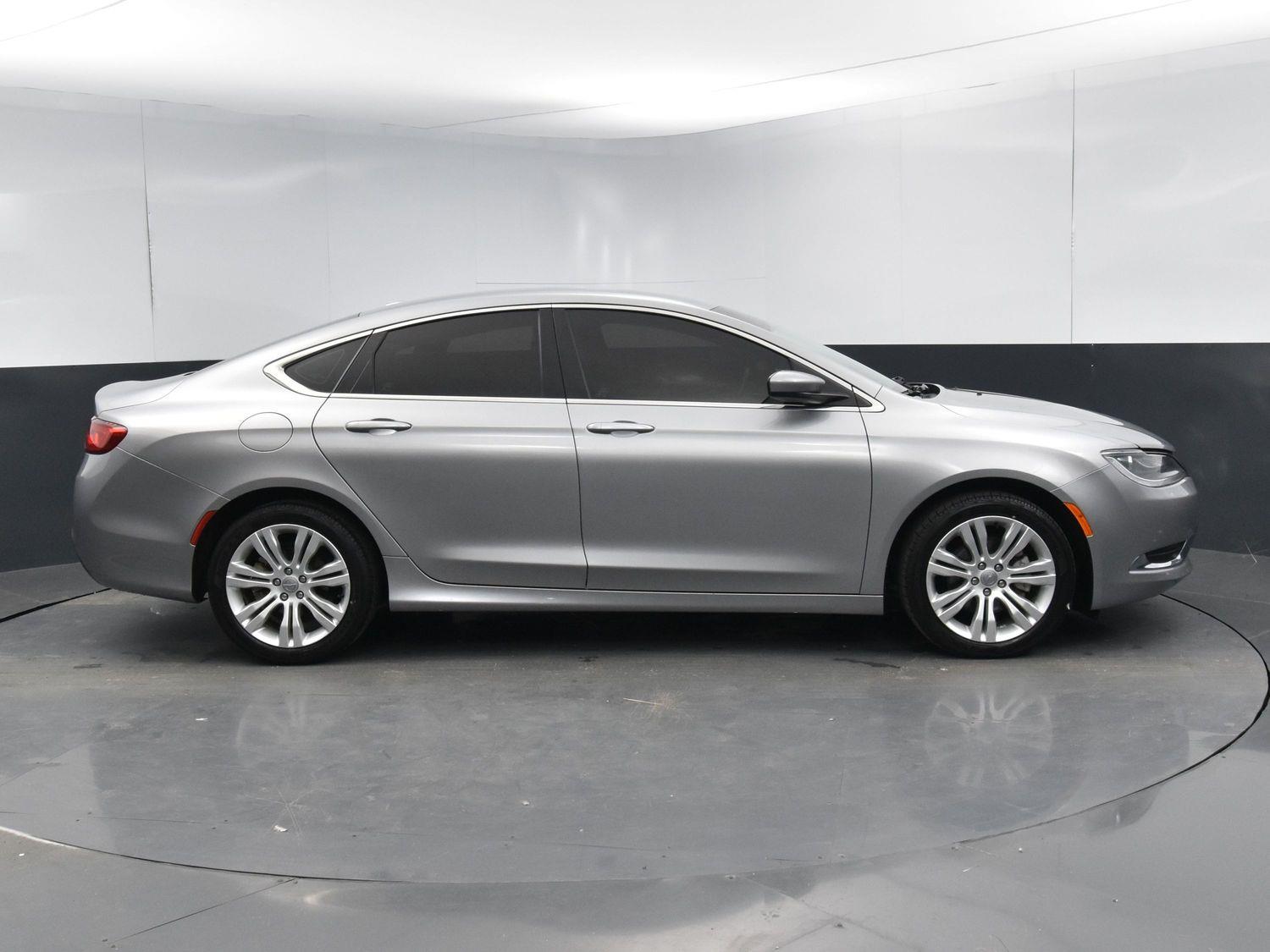 Used 2015 Chrysler 200 Limited Sedan for sale in Grand Island NE