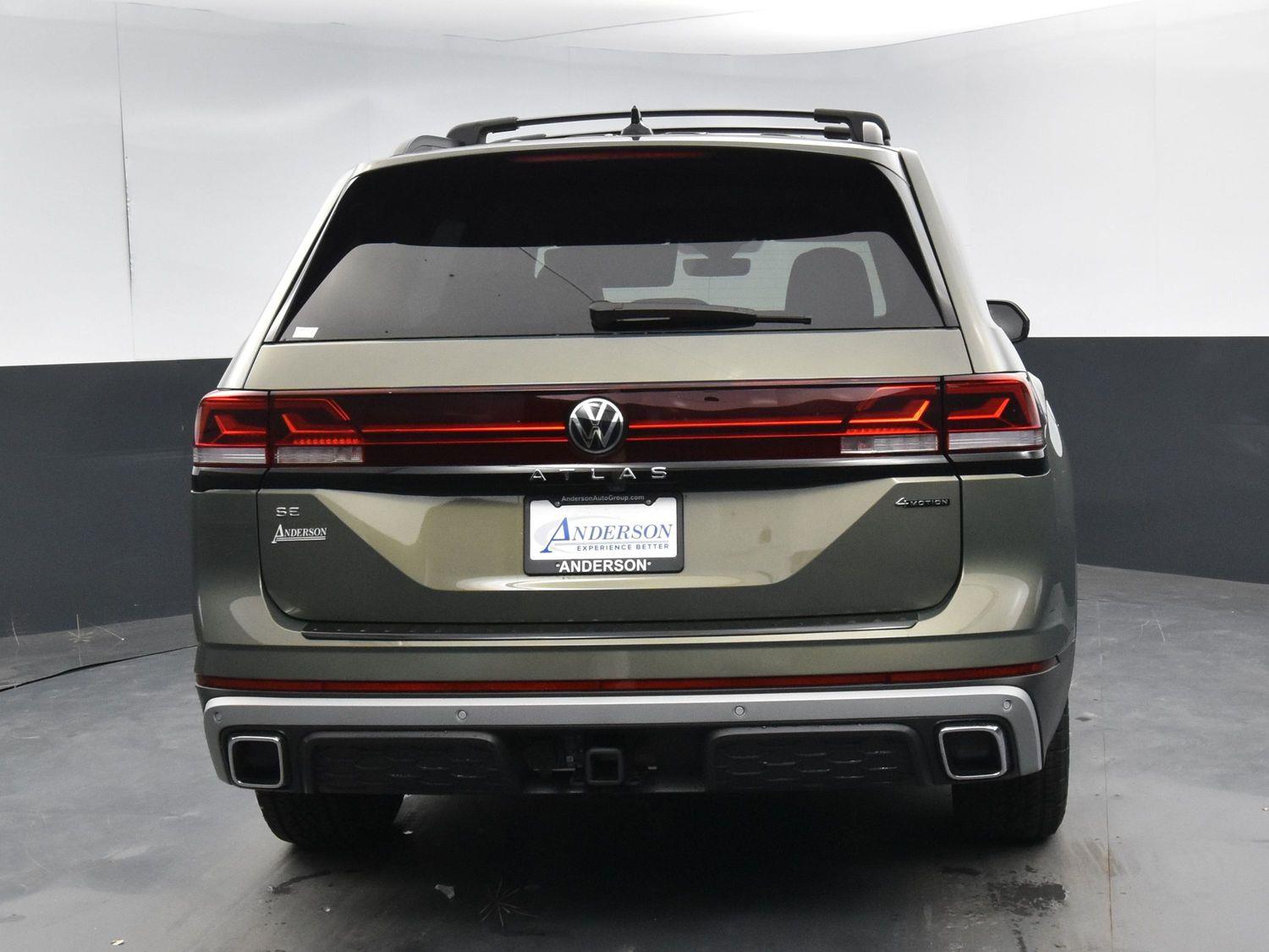 Used 2024 Volkswagen Atlas 2.0T Peak Edition SE w/Technology 4motion for sale in Grand Island NE