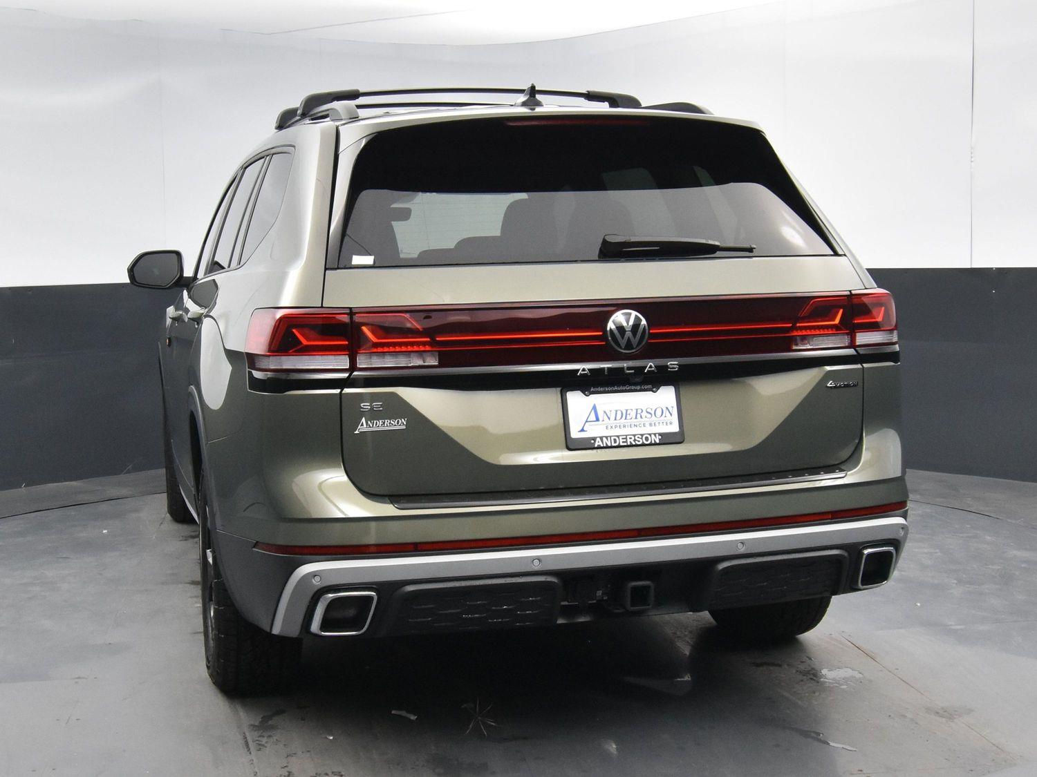 Used 2024 Volkswagen Atlas 2.0T Peak Edition SE w/Technology 4motion for sale in Grand Island NE