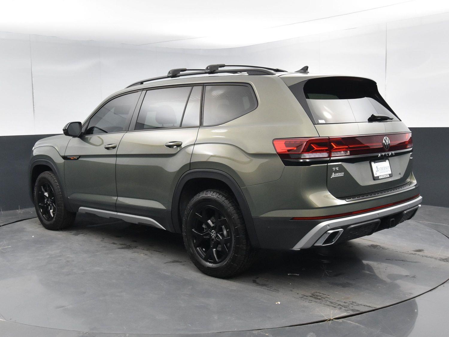 Used 2024 Volkswagen Atlas 2.0T Peak Edition SE w/Technology 4motion for sale in Grand Island NE